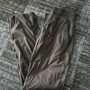 Lululemon Dance Studio Mid Rise Pant Regular